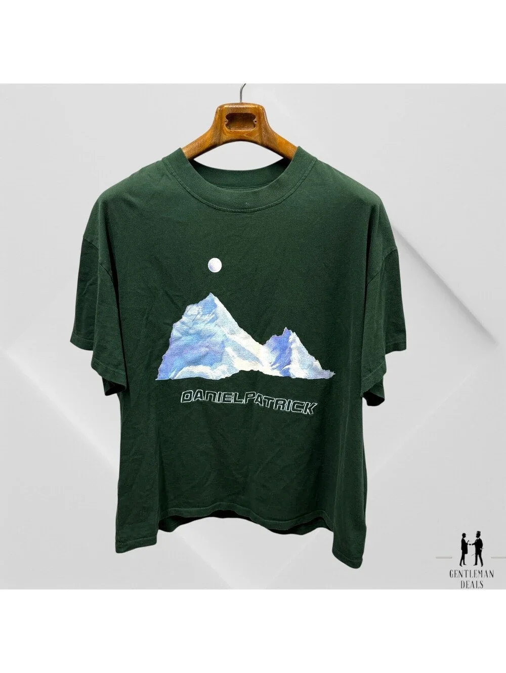 Daniel Patrick Embroidered Green  T Shirt Mens L Los Angeles Mountain Green